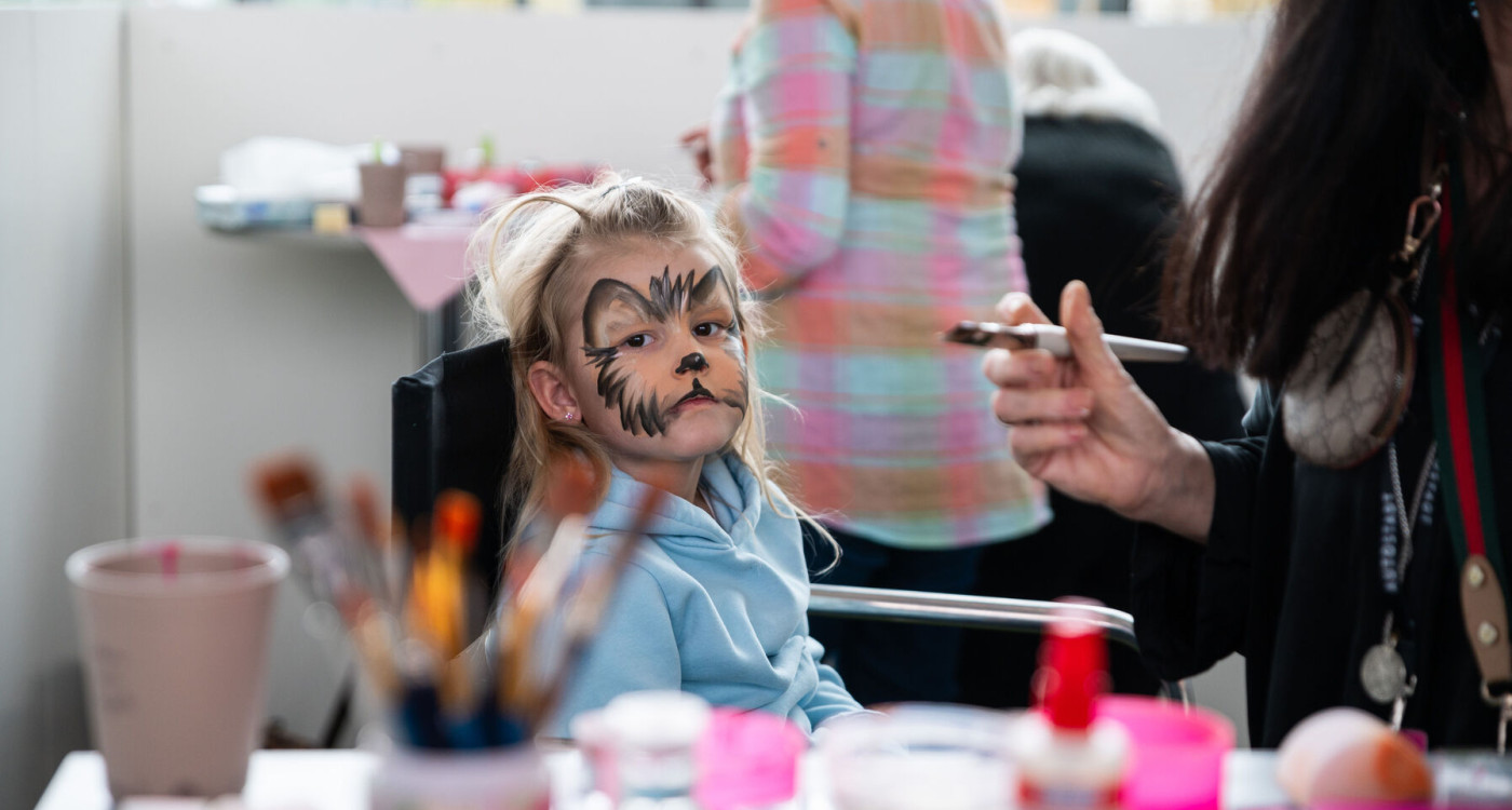 Frühlingserwachen: Die Autostadt in Wolfsburg lädt zu bunten Familienwochen ab 5. April