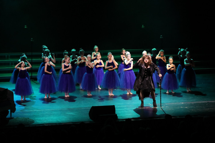 Für das Licht in der Nacht: Gifhorner Musical bringt Emmie Wegner aus Wahrenholz und Matilda Camehl aus Dannenbüttel in die Hauptrolle