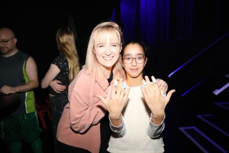 Für das Licht in der Nacht: Gifhorner Musical bringt Emmie Wegner aus Wahrenholz und Matilda Camehl aus Dannenbüttel in die Hauptrolle