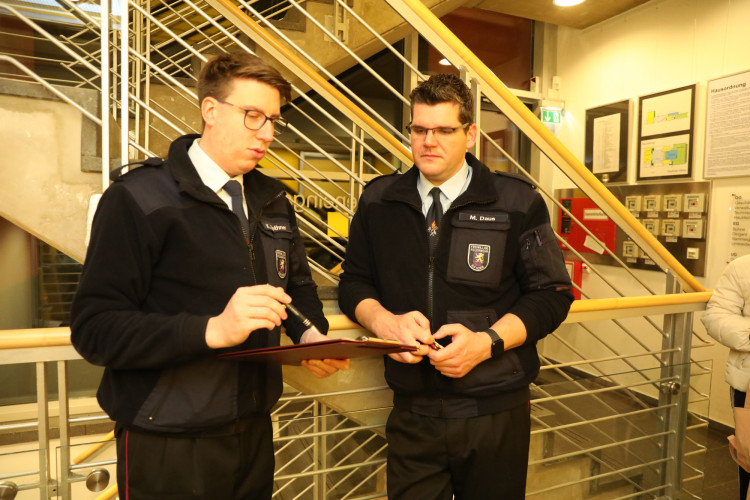 Für das Licht in der Nacht: Gifhorner Musical bringt Emmie Wegner aus Wahrenholz und Matilda Camehl aus Dannenbüttel in die Hauptrolle