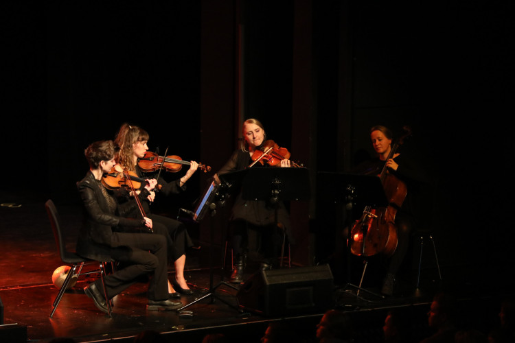 Für das Licht in der Nacht: Gifhorner Musical bringt Emmie Wegner aus Wahrenholz und Matilda Camehl aus Dannenbüttel in die Hauptrolle – Jetzt mit großer KURT-Bildergalerie
