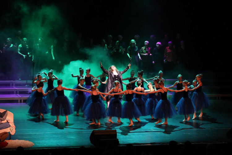 Für das Licht in der Nacht: Gifhorner Musical bringt Emmie Wegner aus Wahrenholz und Matilda Camehl aus Dannenbüttel in die Hauptrolle – Jetzt mit großer KURT-Bildergalerie