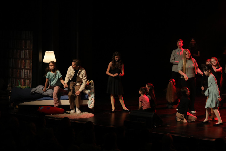 Für das Licht in der Nacht: Gifhorner Musical bringt Emmie Wegner aus Wahrenholz und Matilda Camehl aus Dannenbüttel in die Hauptrolle