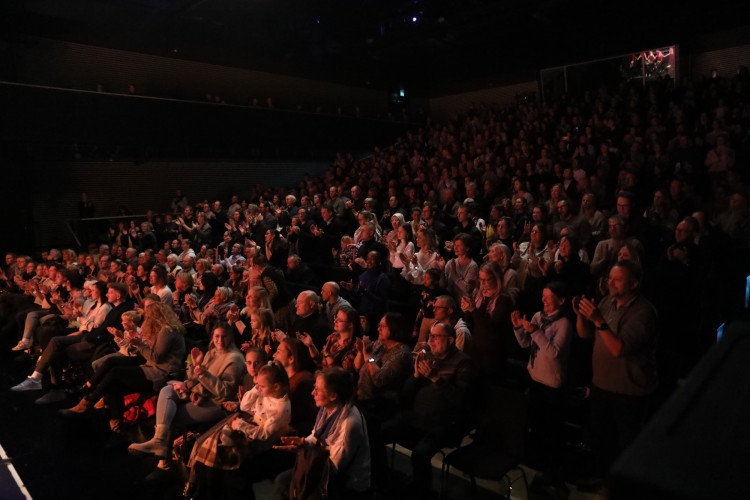 Für das Licht in der Nacht: Gifhorner Musical bringt Emmie Wegner aus Wahrenholz und Matilda Camehl aus Dannenbüttel in die Hauptrolle