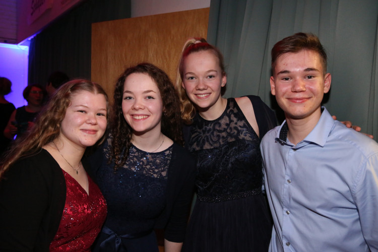 Gamsen feiert rauschenden Feuerwehrball - Hier sind die schönsten Fotos
