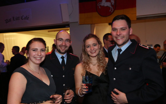 Gamsen feiert rauschenden Feuerwehrball - Hier sind die schönsten Fotos