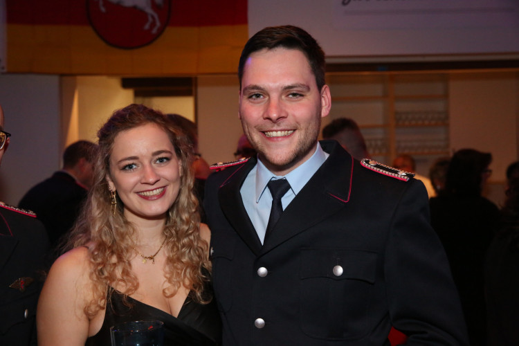Gamsen feiert rauschenden Feuerwehrball - Hier sind die schönsten Fotos