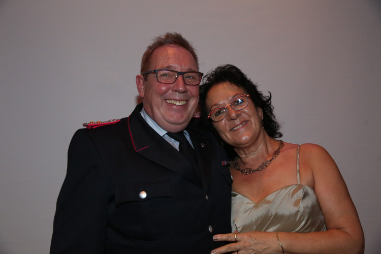 Gamsen feiert rauschenden Feuerwehrball - Hier sind die schönsten Fotos