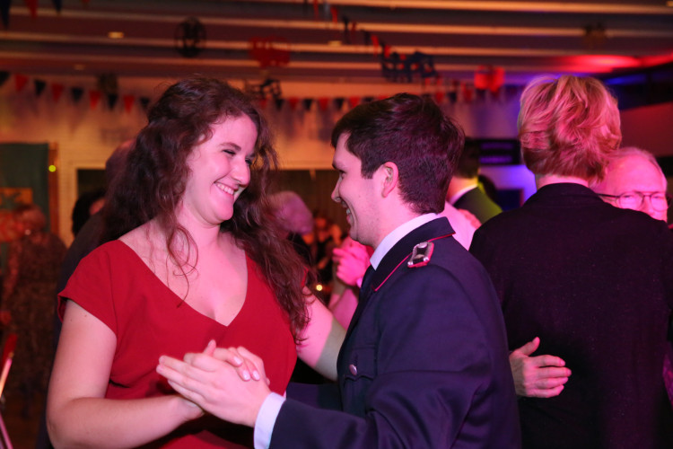 Gamsen feiert rauschenden Feuerwehrball - Hier sind die schönsten Fotos