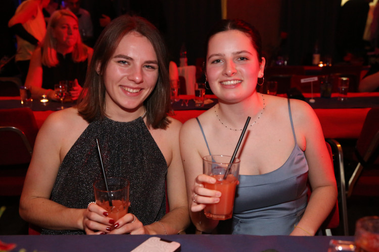Gamsen feiert rauschenden Feuerwehrball - Hier sind die schönsten Fotos