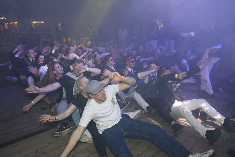 Gamsener Nächte sind lang – KURT zeigt die schönsten Fotos von einer sagenhaften Schützenfest-Partynacht