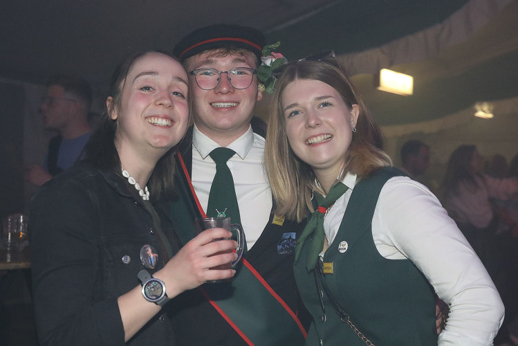 Gamsener Nächte sind lang – KURT zeigt die schönsten Fotos von einer sagenhaften Schützenfest-Partynacht