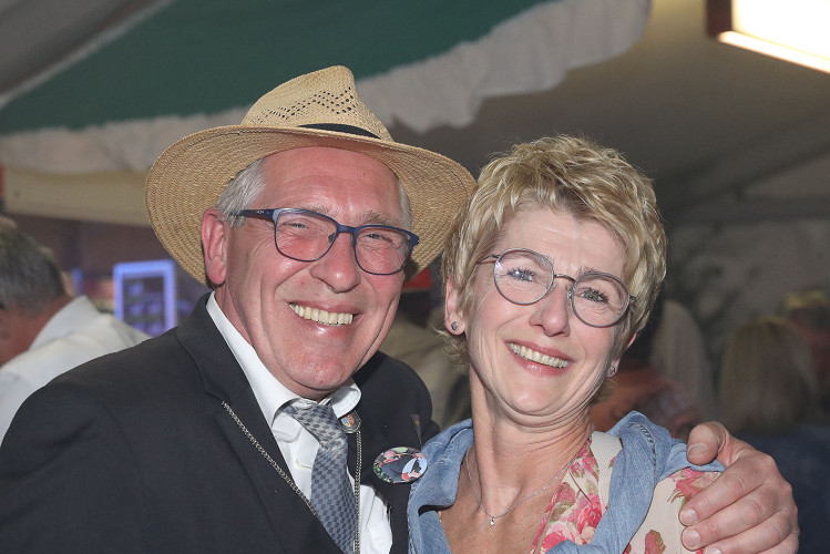 Gamsener Nächte sind lang – KURT zeigt die schönsten Fotos von einer sagenhaften Schützenfest-Partynacht