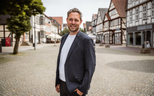 Gemeinsam gestalten statt allein verwalten: Christopher Finck, SPD-Bürgermeisterkandidat für Gifhorn, bringt frische Ideen