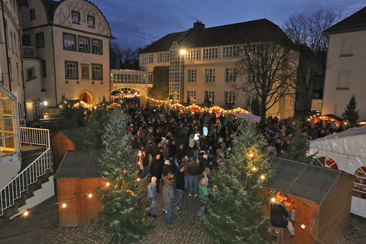 Gemütlich, ideenreich, familiär: Hier findest Du KURTs schönste Fotos vom Schlossmarkt und Gifhorner Weihnachtsmarkt