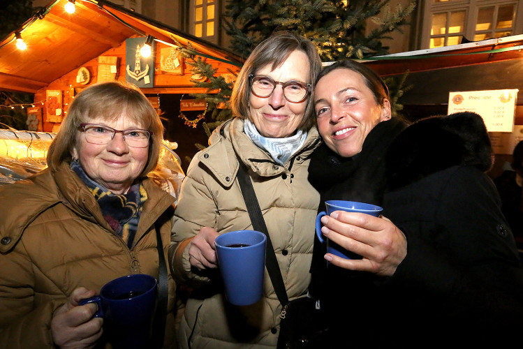Gemütlich, ideenreich, familiär: Hier findest Du KURTs schönste Fotos vom Schlossmarkt und Gifhorner Weihnachtsmarkt
