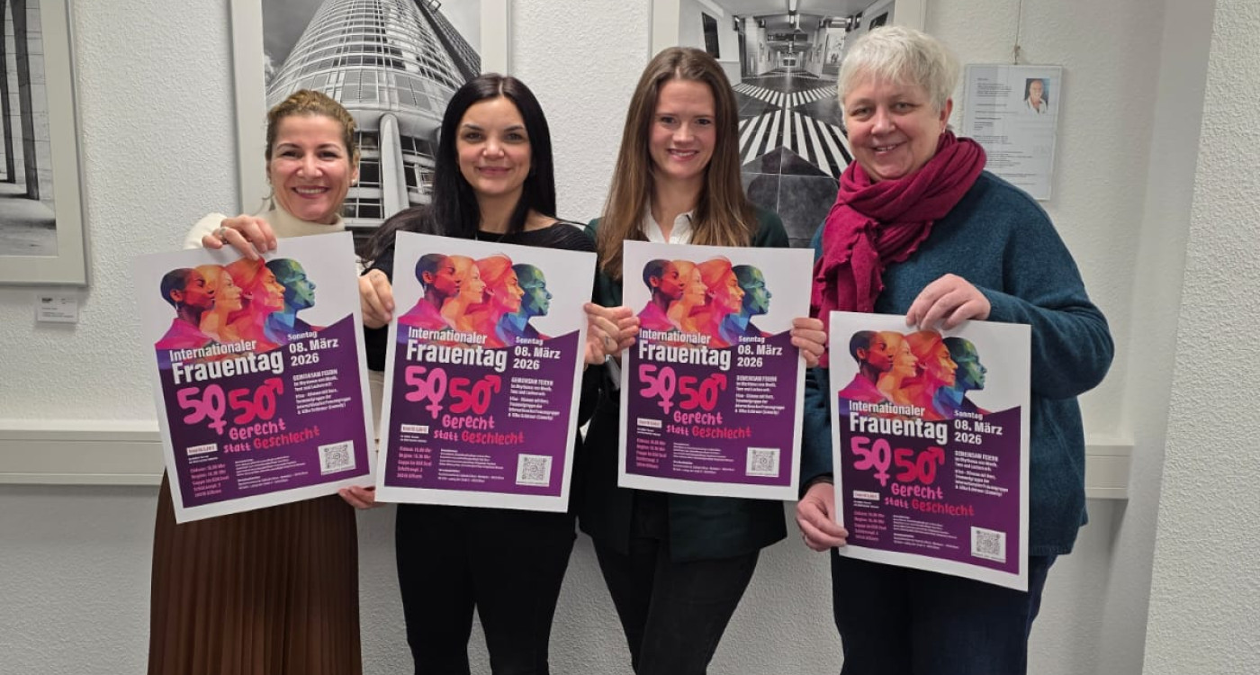 Gesang, Comedy, Trommeln: Gerecht statt Geschlecht lädt zu Internationalem Frauentag in den Gifhorner BSK-Saal ein