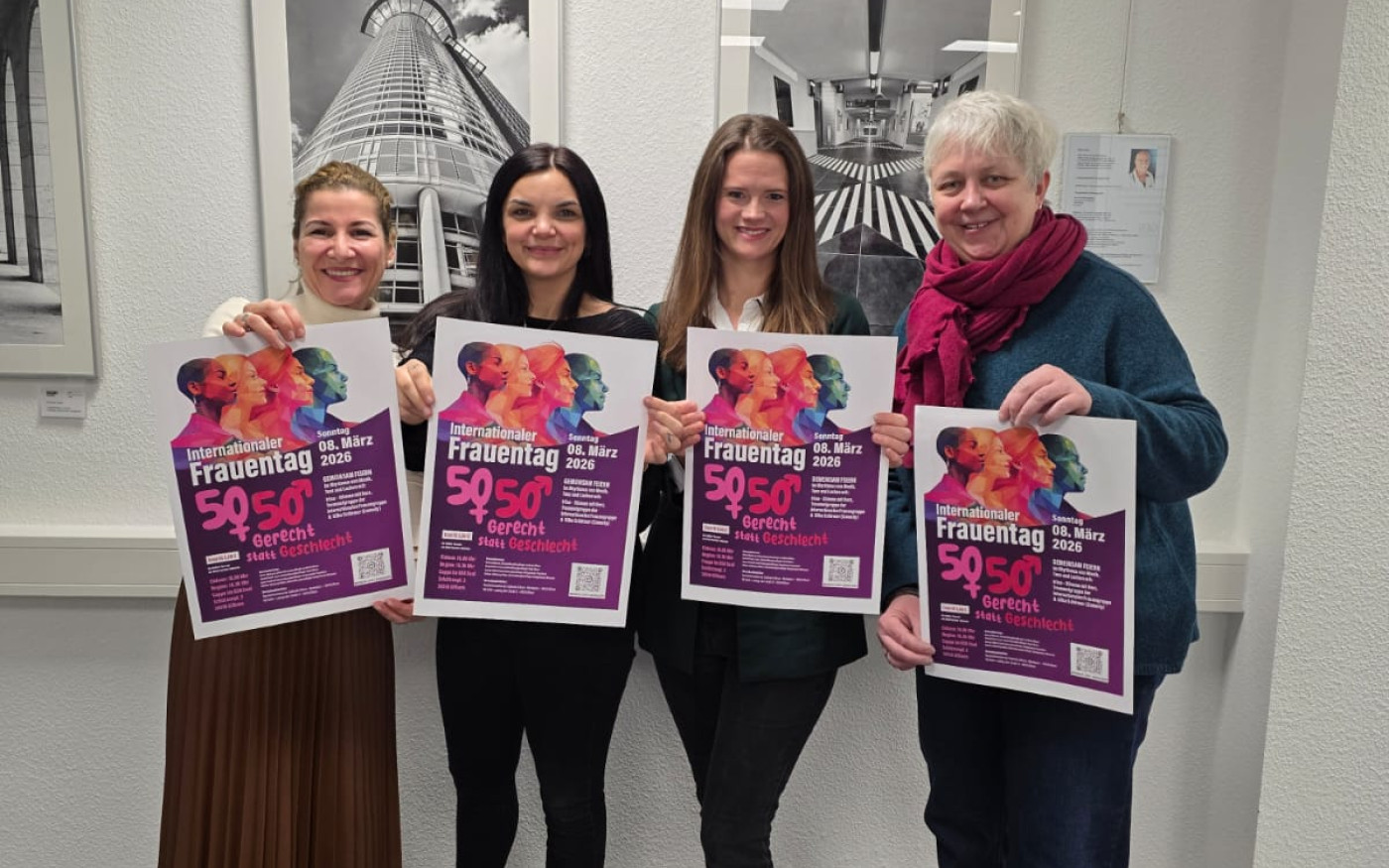 Gesang, Comedy, Trommeln: Gerecht statt Geschlecht lädt zu Internationalem Frauentag in den Gifhorner BSK-Saal ein