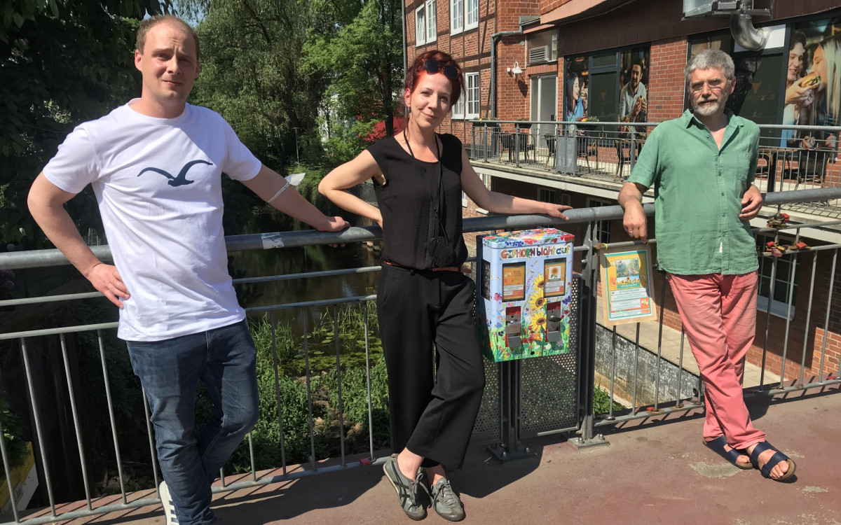 Gifhorn blüht auf: Neuer Blumensamen-Automat in der Innenstadt - 20 Cent pro bienenfreundlicher Blühmischung