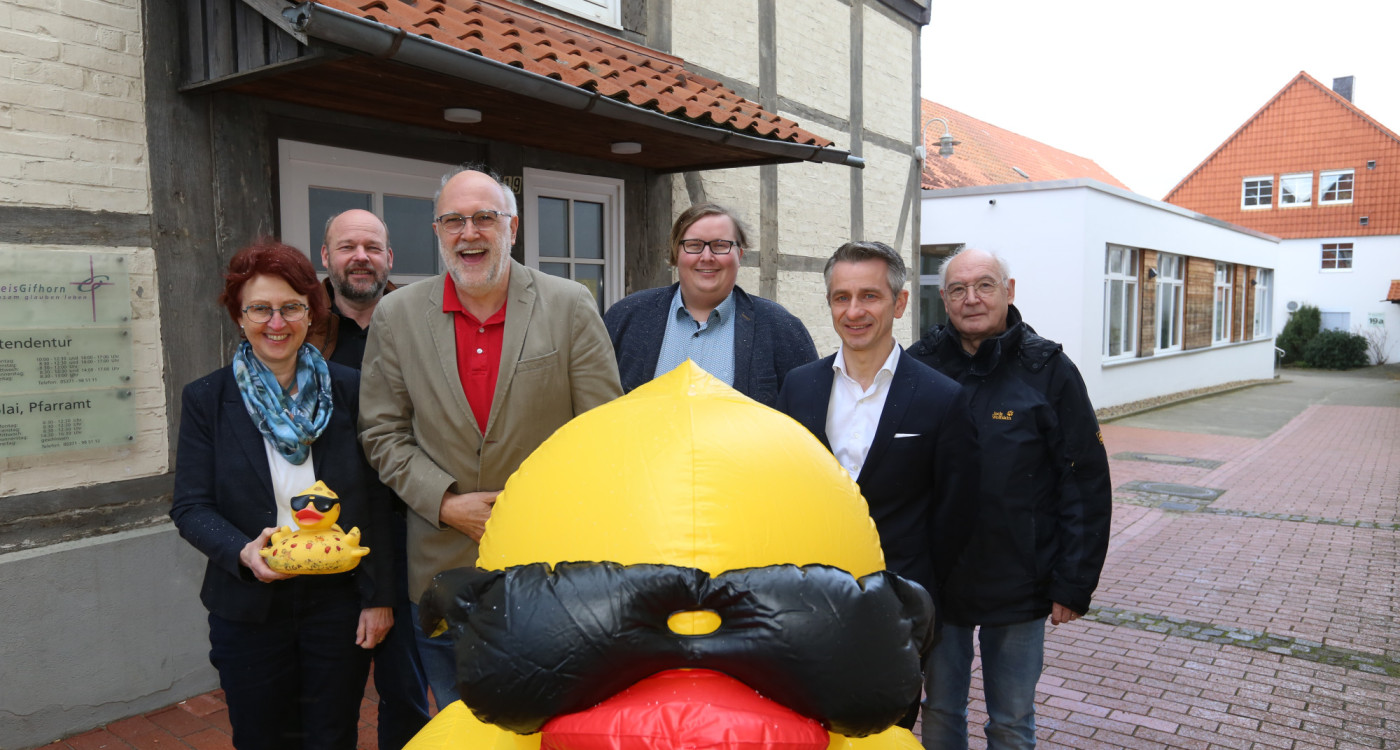 Gifhorn feiert die Rückkehr des Entenrennens: Startschuss fällt am Altstadtfest-Samstag – Verkauf soll Mitte Mai beginnen