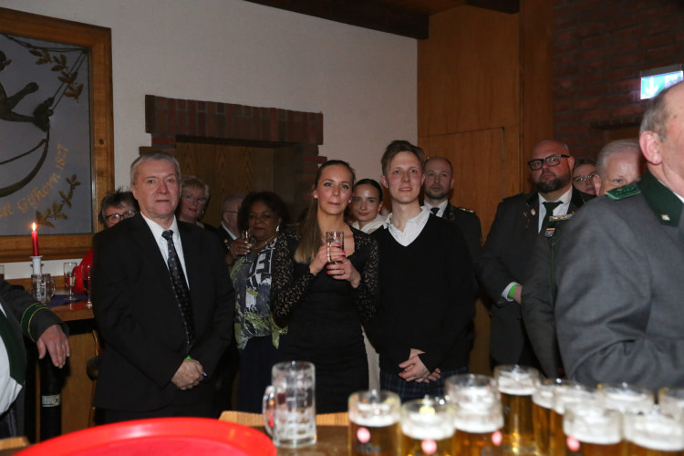 Gifhorn in Feierlaune: KURT zeigt Euch die schönsten Fotos vom Frühlingsball