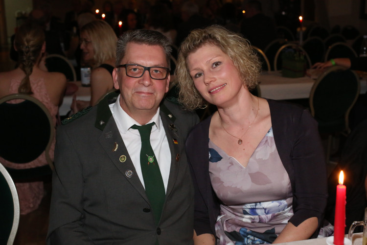 Gifhorn in Feierlaune: KURT zeigt Euch die schönsten Fotos vom Frühlingsball