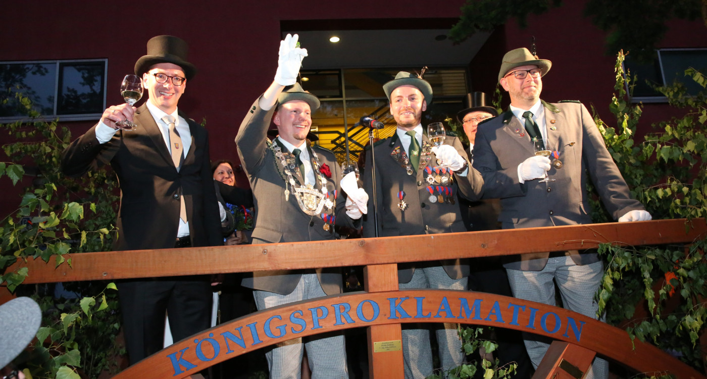 Gifhorner Schützenfest 2025 trotz Schießheim-Brand gerettet – Königsschießen findet vorab in Meine statt