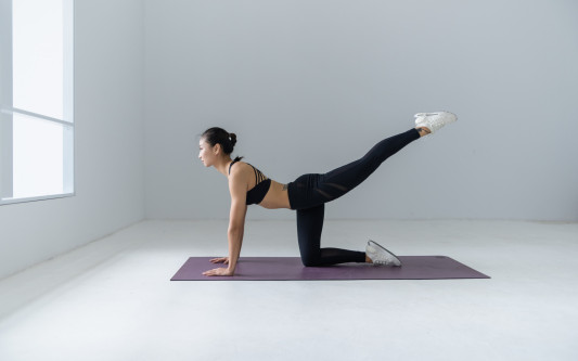 Gifhorns Kreisvolkshochschule bietet Hatha-Yoga im praktischen Digital Schooling an