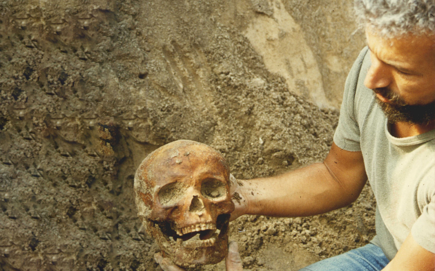 Gifhorns unterirdische Geheimnisse: Der Gifhorner Hobby-Archäologe Heinz Gabriel geht ihnen in seinem neuen Buch auf den Grund