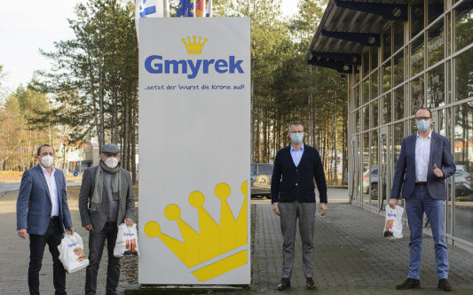 Gmyrek spendet Wurstpakete zu Weihnachten an Gifhorner Familien