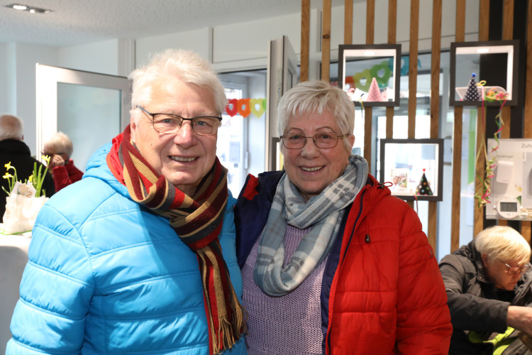 Große KURT-Bildergalerie für Tage der offenen Tür von JOVO Hörsysteme: Häppchen, Hörtest und leckere Cocktails bei Meisterbetrieb aus Gifhorn