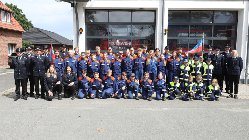 Große KURT-Bildergalerie: Passend zum 150-jährigen Bestehen ist die Feuerwehr Gamsen endlich ins neue Gerätehaus gezogen