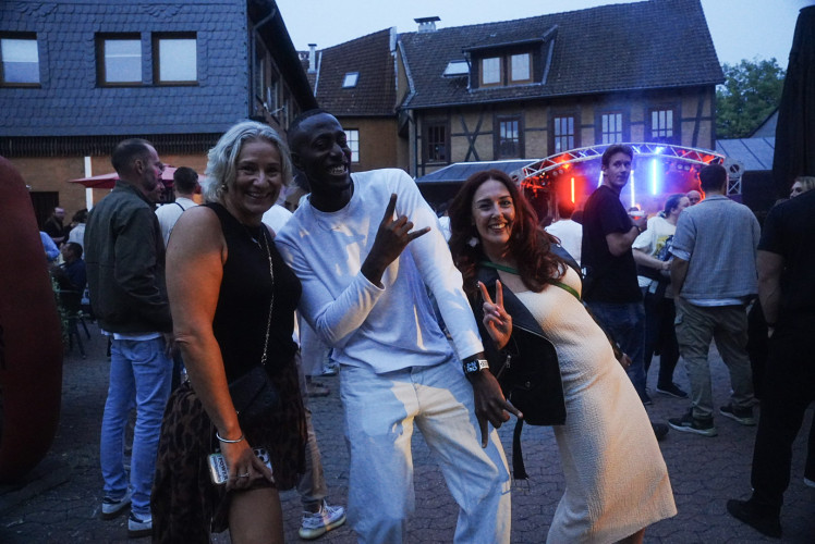 Große KURT-Bildergalerie zum Altstadtfest-Auftakt: Die schönsten Fotos vom prächtigen Freitagabend auf Gifhorns Party Nummer eins
