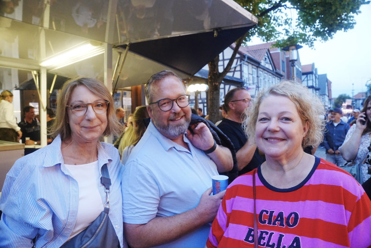 Große KURT-Bildergalerie zum Altstadtfest-Auftakt: Die schönsten Fotos vom prächtigen Freitagabend auf Gifhorns Party Nummer eins
