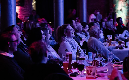 Großer Comedy-Marathon durch Wolfsburg: Für die 33. Komische Nacht gibt es noch Tickets