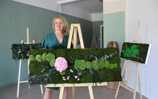 Grün, pflegeleicht und immer ein Unikat: Silke Bistry bietet Moosbilder, Hydrokulturen und dekorative Pflanzgefäße an