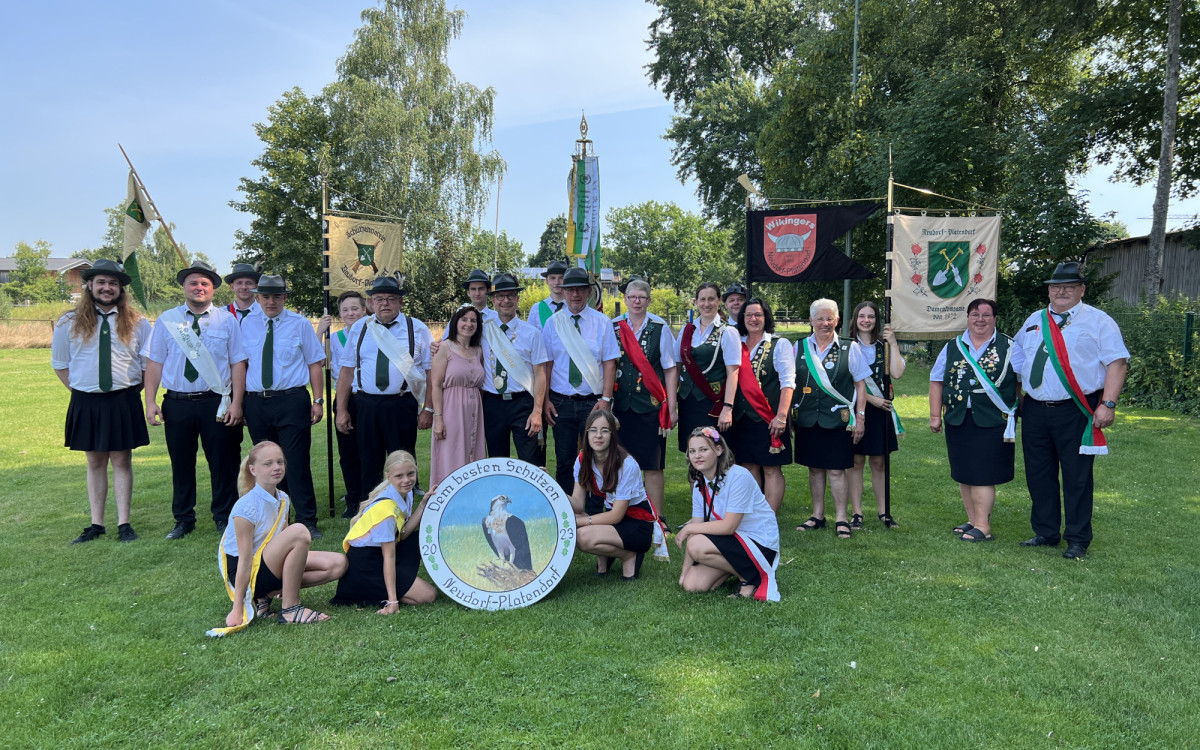 Gut bestückt fürs Jubiläum: Vom 11. bis zum 14. Juli werden in Neudorf-Platendorf 125 Jahre auf dem Schützenfest gefeiert