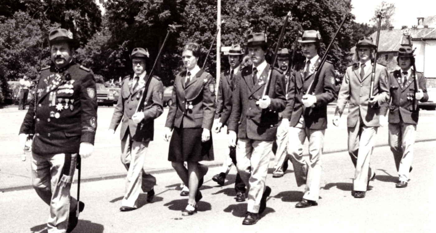 Gute Ideen gründen auf Freundschaft – Seit 50 Jahren marschiert der 9. Zug in den Reihen des Bürgerschützenkorps Gifhorn