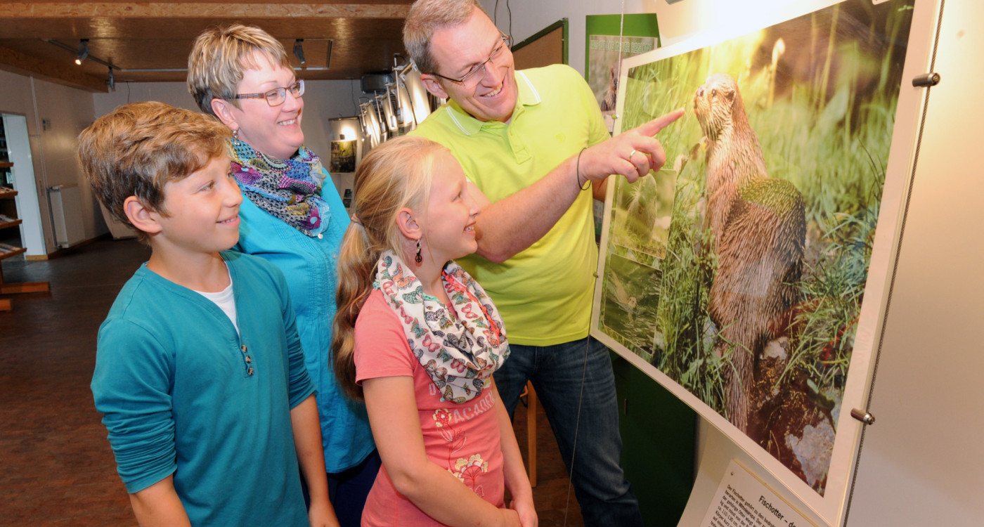 Herbst: Endlich Zeit für die Familie! Otter-Zentrum, Bernsteinsee oder Nachttopfmuseum – Wie wär‘s mit einem Ausflug?