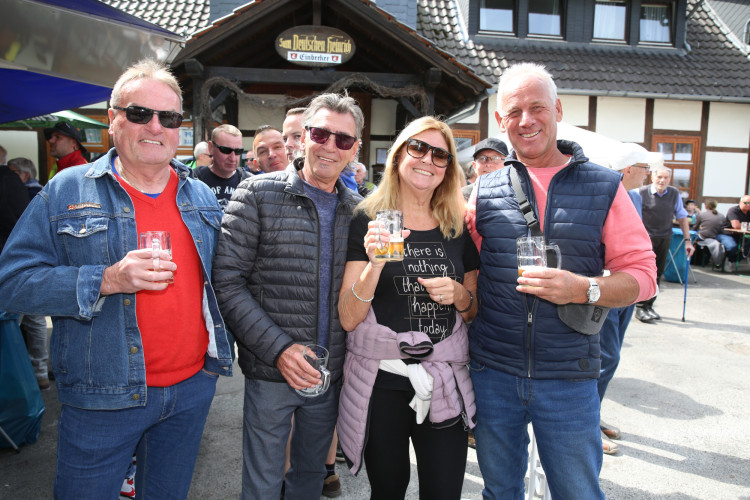 Hier kommen die schönsten Fotos vom Himmelfahrts-Hoffest beim Deutschen Heinrich in Wilsche
