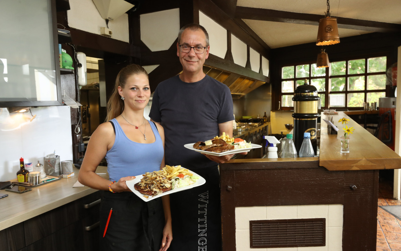 Hier kommt jeder her - Ob Anzugträger oder Handwerker: Zur Mittagspause geht‘s in Gifhorns Grill-Kate