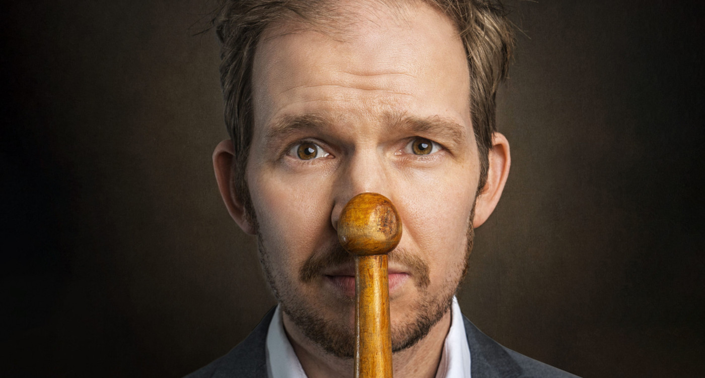 Highspeed-Kabarettist in Leiferde: Timo Wopp jongliert sich um Kopf und Kragen