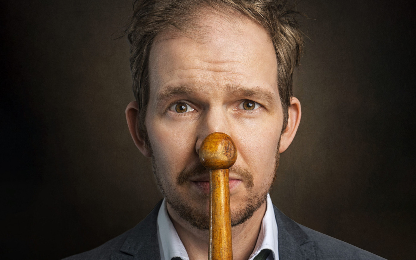 Highspeed-Kabarettist in Leiferde: Timo Wopp jongliert sich um Kopf und Kragen