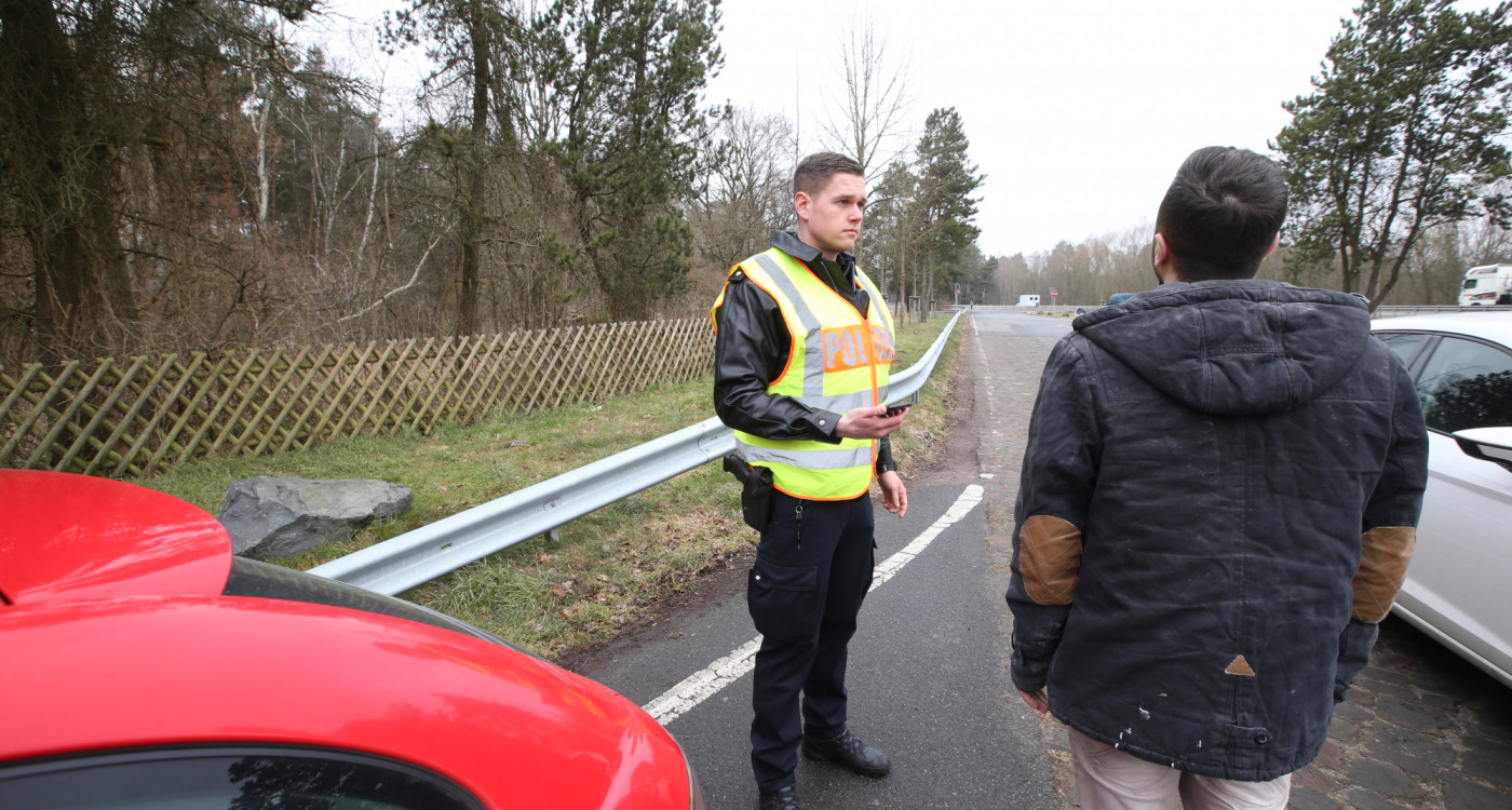 Highway-Razzia an B4 bei Gifhorn - 2 von 70 Autofahrern fliegen mehr als dass sie fahren