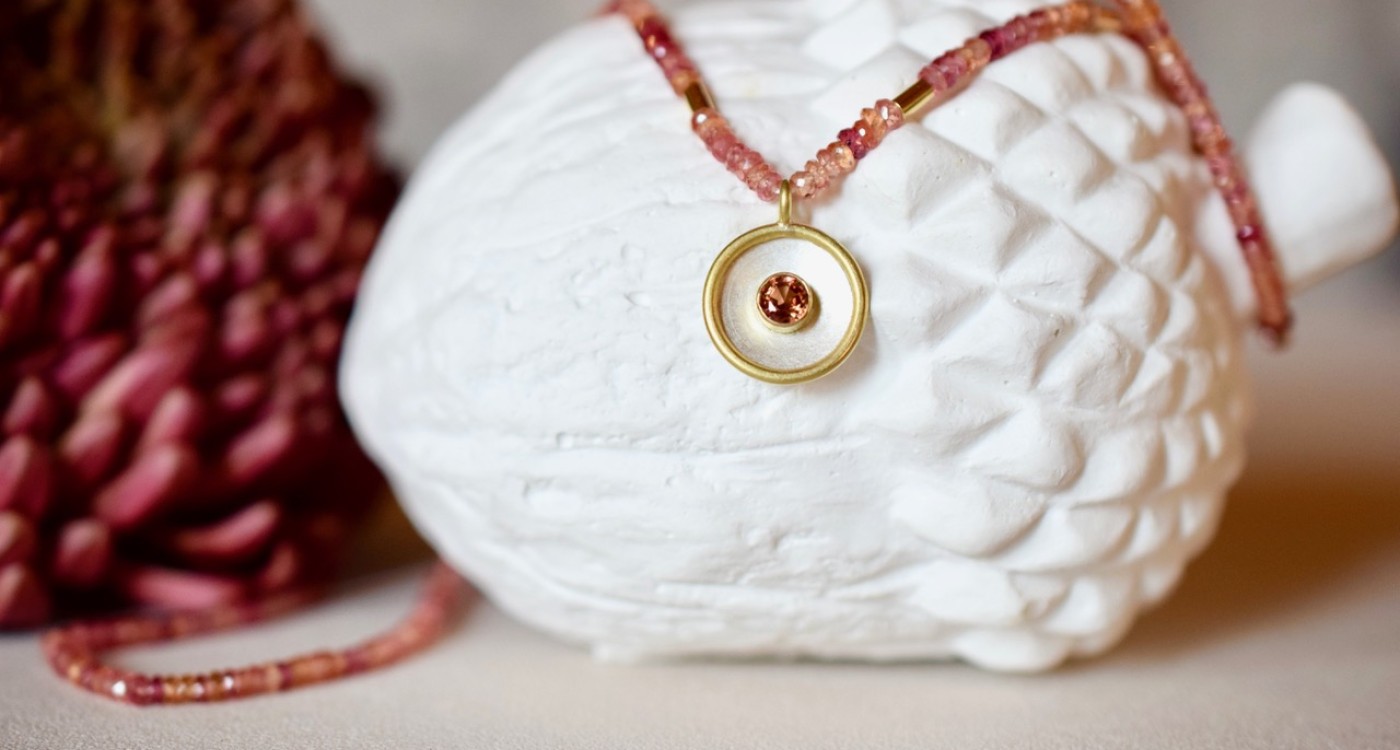 Hochwertiger und einzigartiger Schmuck für den Wunschzettel: Beate Fritz lädt in ihr Gifhorner Atelier ein