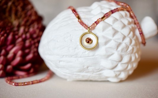 Hochwertiger und einzigartiger Schmuck für den Wunschzettel: Beate Fritz lädt in ihr Gifhorner Atelier ein