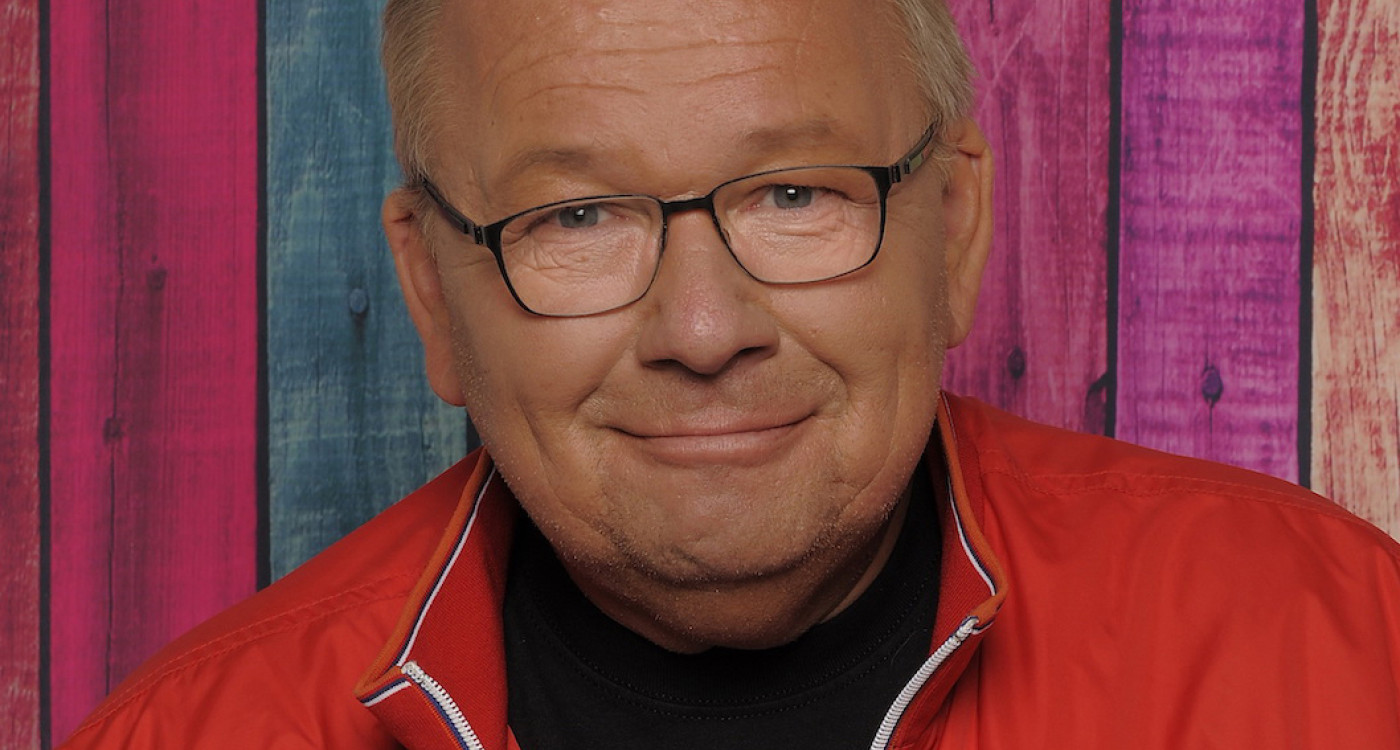 Hurra, ab Montag ist wieder Wochenende! Bernd Stelter reist mit seiner Show am 25. Mai nach Gifhorn