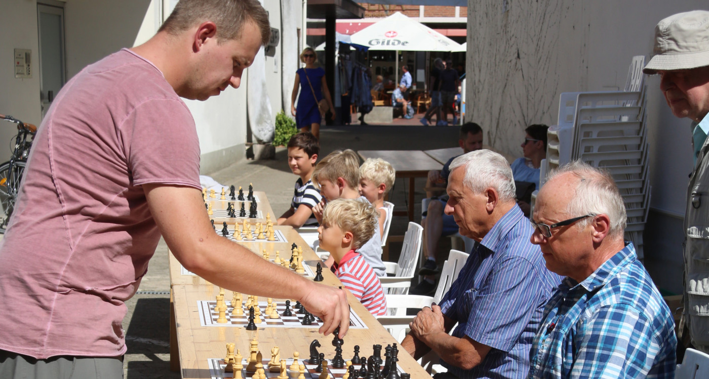 Ich fordere Dich zu einem D-D-D-Duell: Beim Altstadtfest gibt's wieder das Blitzschachturnier