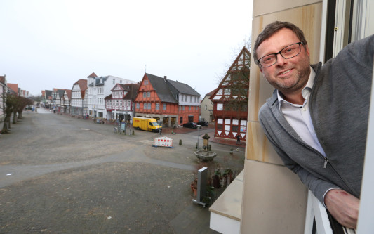 Ich möchte kein Getriebener der Umstände werden: Stadtbaurat Oliver Bley spricht im KURT-Interview über das lebenswerte Gifhorn der Zukunft
