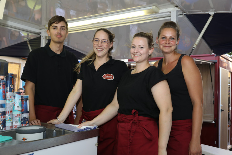 Ihr seid die Retter unseres Altstadtfestes: Wie Mitarbeiter und Freiwillige drei Tage Vollpower gaben